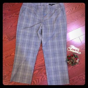 H&M Plaid Capri Pants